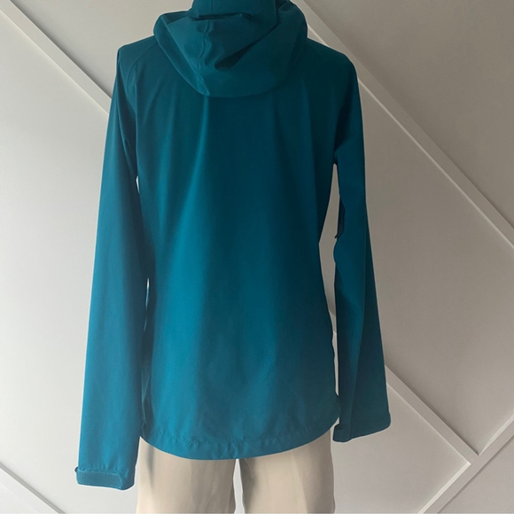 Mountain Hardware Soft Shell Jacket - XS - Picture 6 of 10